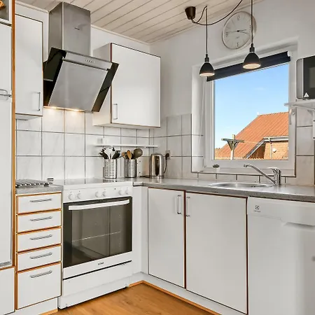 Veludstyret Poolhus Taet Pa Vesterhavet Sj470 Vakantiehuis *