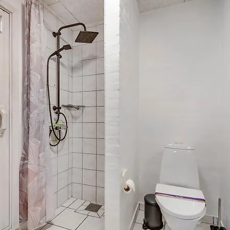 Veludstyret Poolhus Taet Pa Vesterhavet Sj470 Harboør